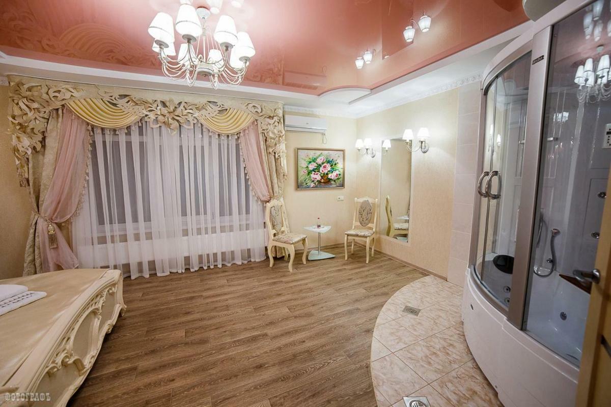 Отель Гостинний Двір Bar  Экстерьер фото